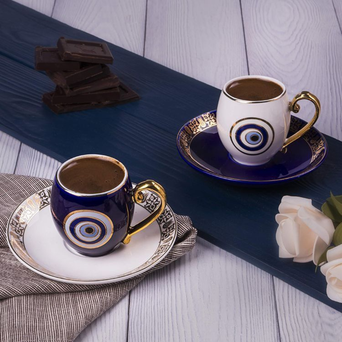 Espresso Set 4 teilig Weiß und Blau mit Untertassen Nazar Boncuk Design
