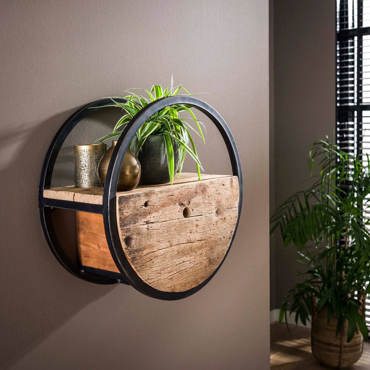 Wandregal CIRCULAR RUSTICO Rundes Upcycling-Regal aus Hartholz mit Schublade Ø 50 cm