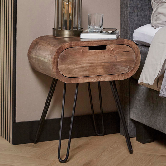 Nachttisch BARREL RETRO Ovale Nachtkonsole aus Mangoholz mit Hairpin-Beinen
