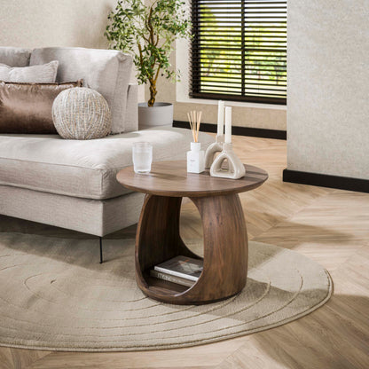 Beistelltisch FLOW SOLID M Skulpturaler Massivholz-Tisch mit Cut-Out Ø 60 cm, Glaze Brown