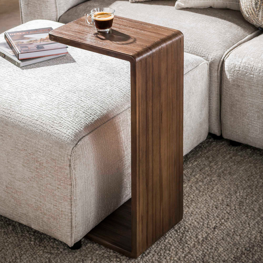 Beistelltisch MAYA TEAK C-Form Überstelltisch aus recyceltem Teakholz