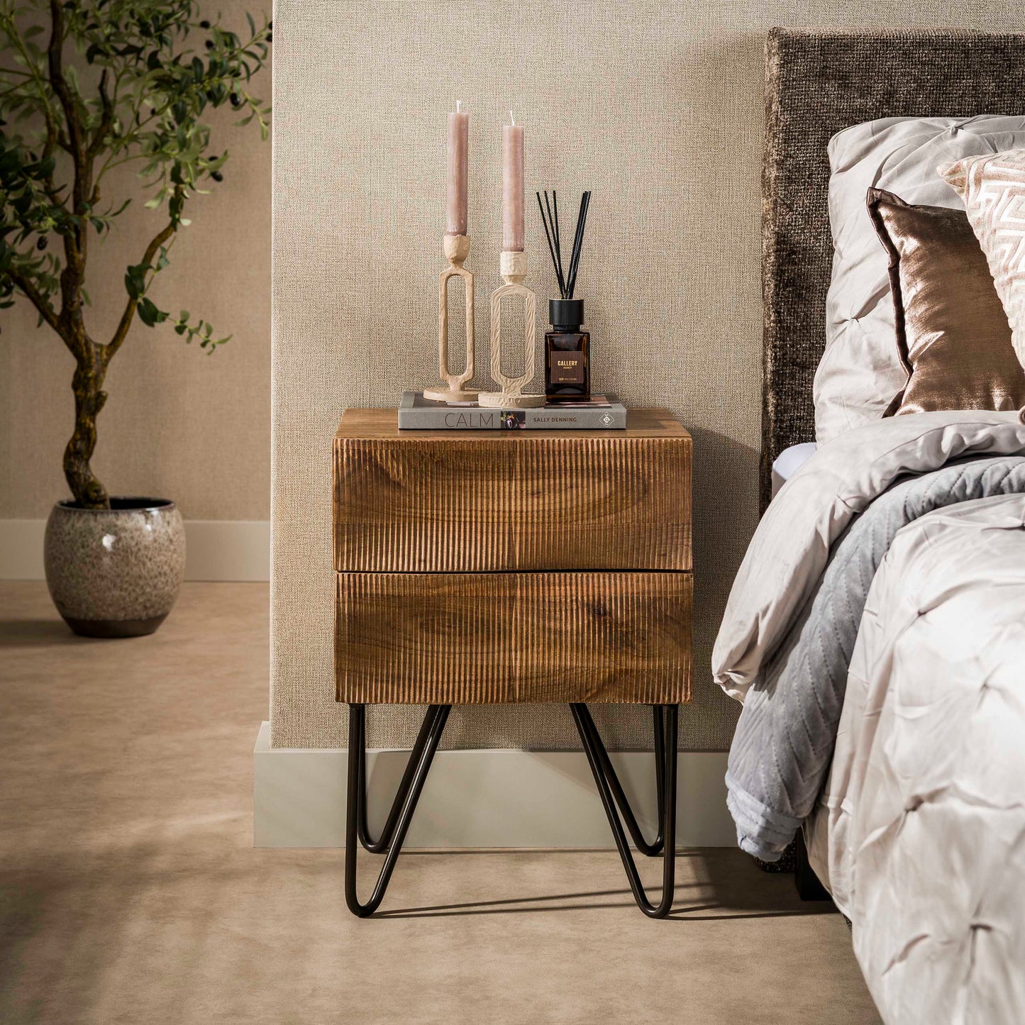 Nachttisch OCEAN WAVES Massivholz-Konsole mit 2 Schubladen, 3D-Wellenfront & Hairpin-Beinen