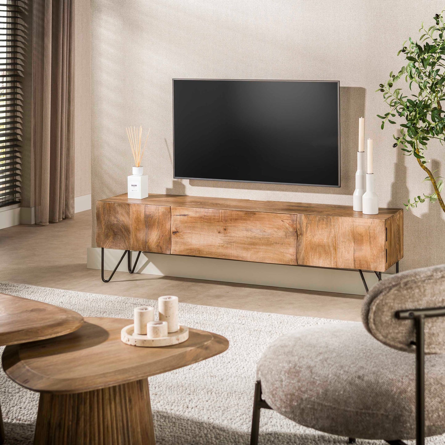 TV-Schrank MAREA 2-in-1 Massivholz-Lowboard mit 3D-Wellenfront Hairpin-Legs 160cm