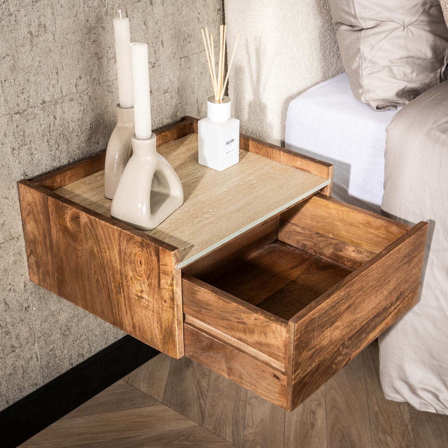 Nachttisch NUOVO TRAVERTIN Schwebende Massivholz-Konsole mit Keramikplatte in Travertin-Optik 40 cm