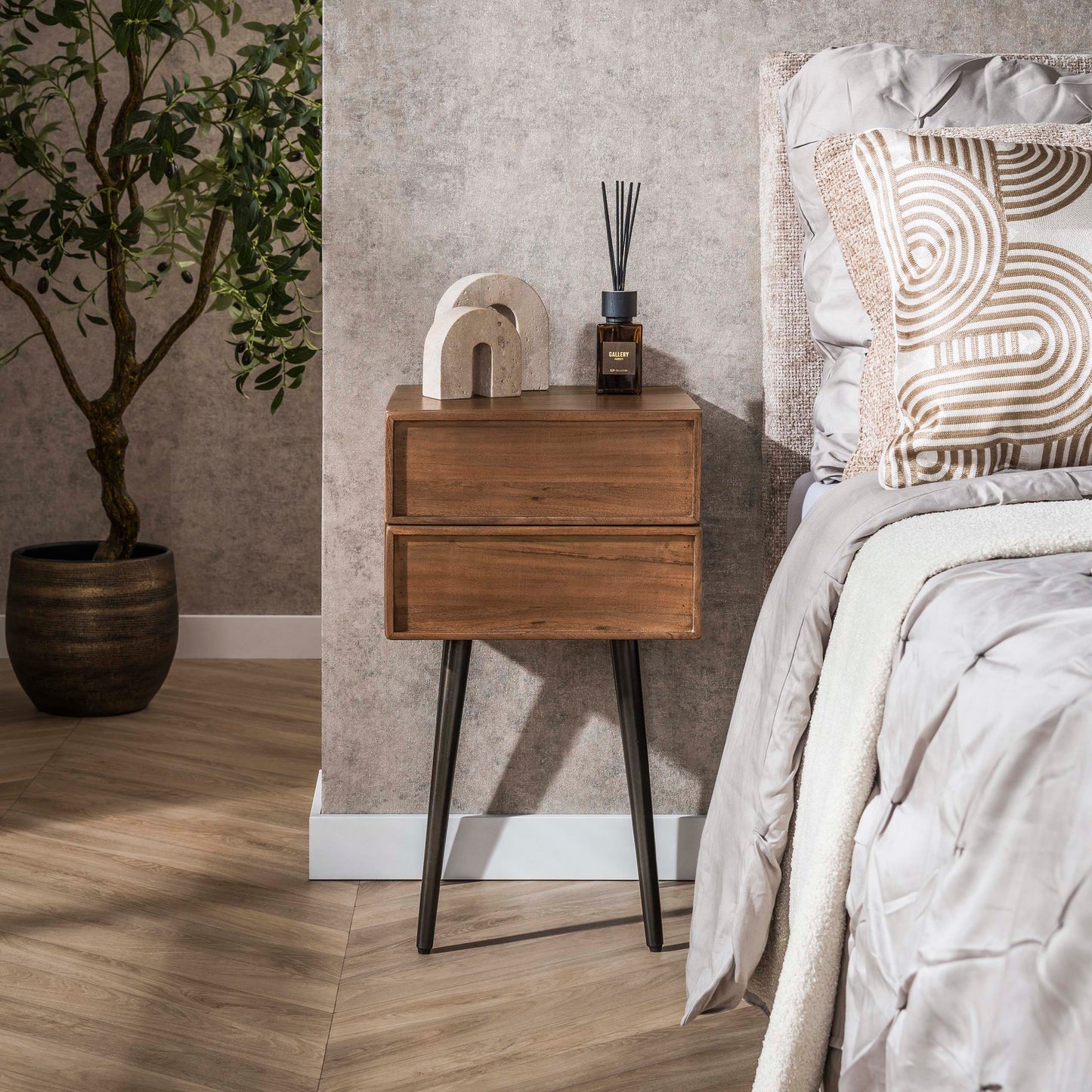Nachttisch FRAME DRIFTWOOD Massivholz-Konsole mit 2 Schubladen & Bronze-Gestell 61 cm