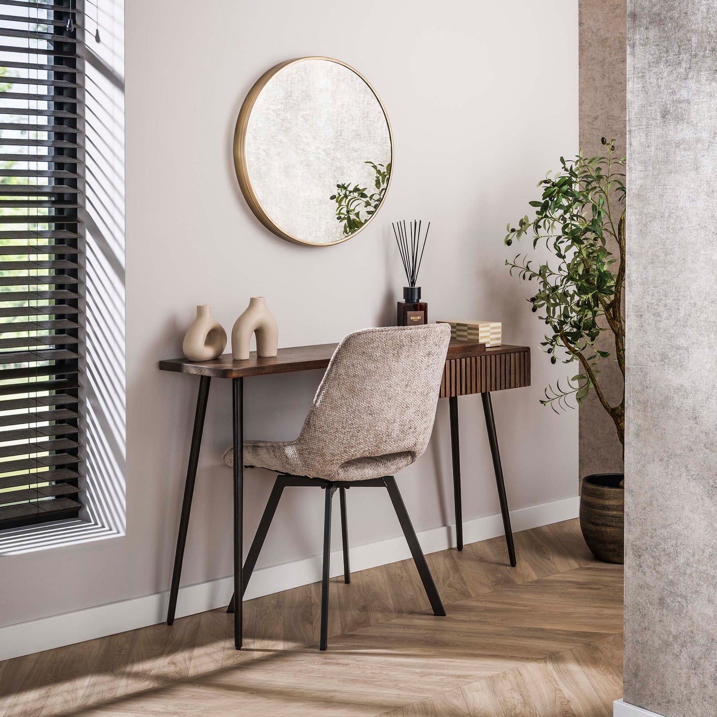 Konsolentisch CARVE DRIFTWOOD Asymmetrischer Massivholz-Tisch mit 3D-Rillenfront 120 cm