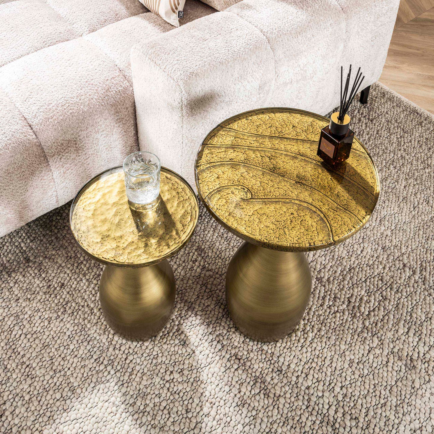 Beistelltisch-Set ECLIPSE DROP 2-teiliges Satztisch-Duo aus Gussglas mit Tropfenfuß Antikgold