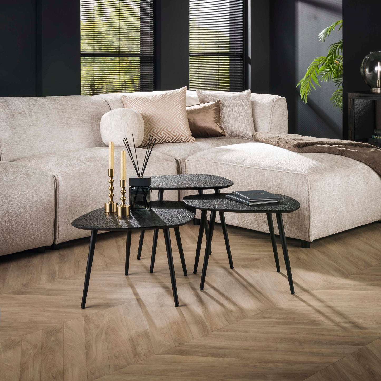 Couchtisch-Set METALLICO QUADRATO 3-teilige organische Satztische mit rauer Metallic-Struktur