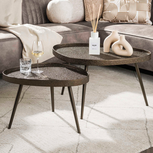 Couchtisch-Set CONTORNO TRIANGOLO Dreieckige Tablett-Satztische in Liquid-Metal