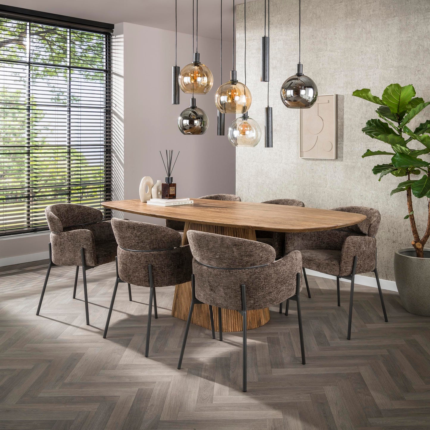 Armlehnstuhl CURVA Eleganter Polsterstuhl mit geschwungener Rückenlehne & Stahlgestell Taupe