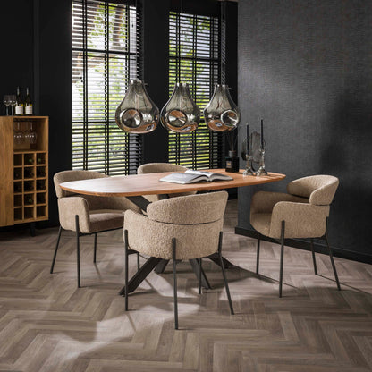 Armlehnstuhl CURVA Eleganter Bouclé- Polsterstuhl mit geschwungener Rückenlehne & Stahlgestell Beige