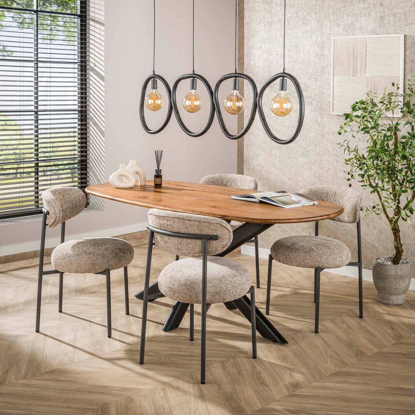 Esszimmerstuhl ROUND CARGO Gepolsterter Retro-Stuhl mit Taschenfederung Beige