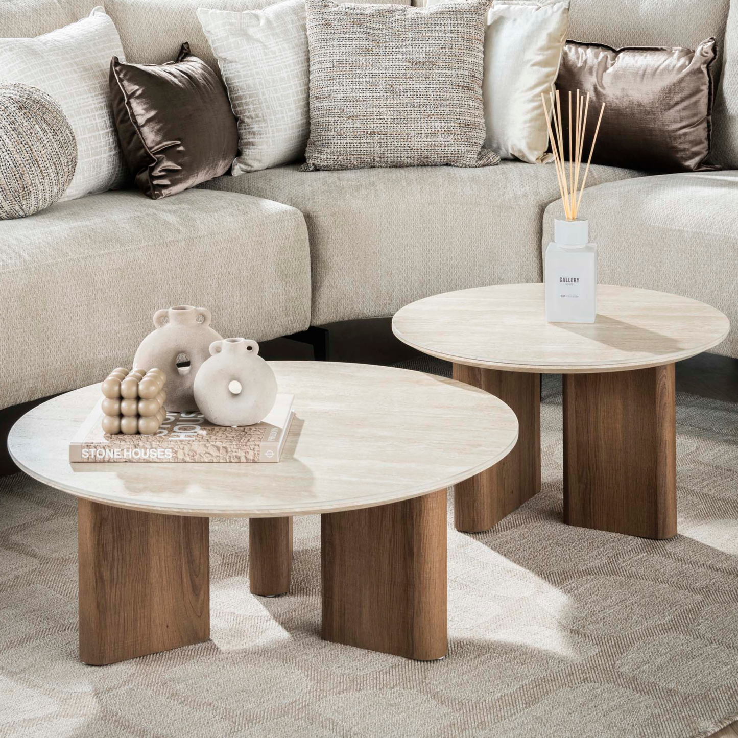 Couchtisch-Set ROMANO SCULTURA 2-teilige runde Satztische mit skulpturalen Panel-Beinen