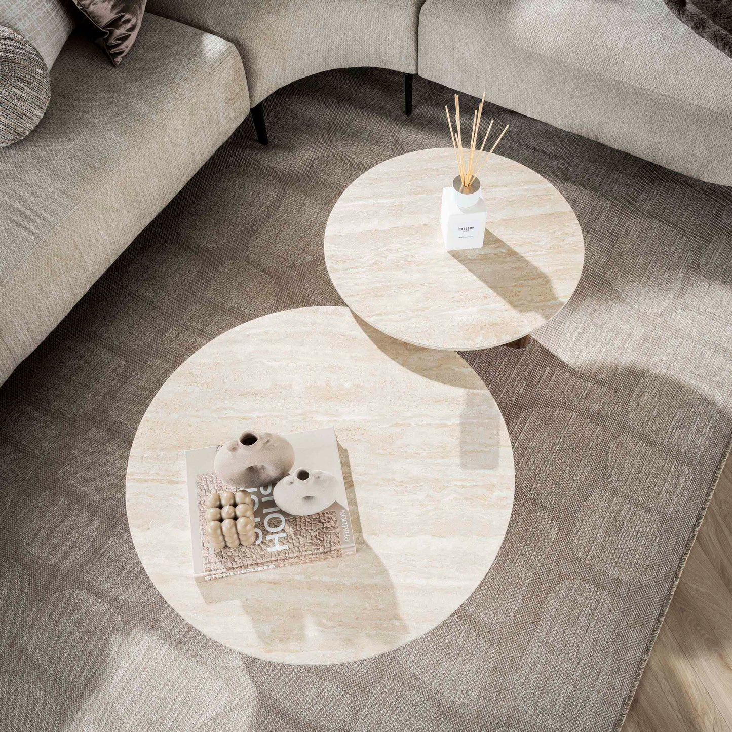 Couchtisch-Set ROMANO SCULTURA 2-teilige runde Satztische mit skulpturalen Panel-Beinen