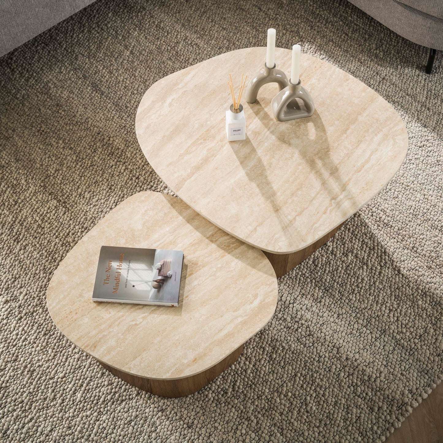 Couchtisch-Set ROMANO CIOTTOLO Organische Kiesel-Satztische in Travertin-Optik