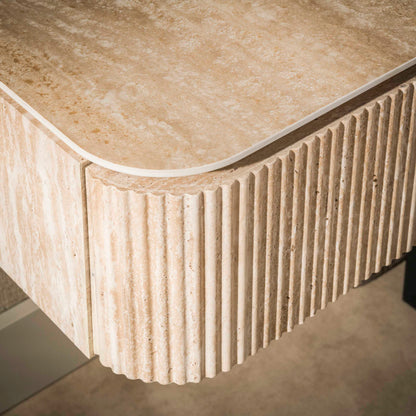 Nachttisch ROMANO ARCH Schwebende Monolith-Konsole im Travertin-Look mit 3D-Rillenstruktur 45 cm