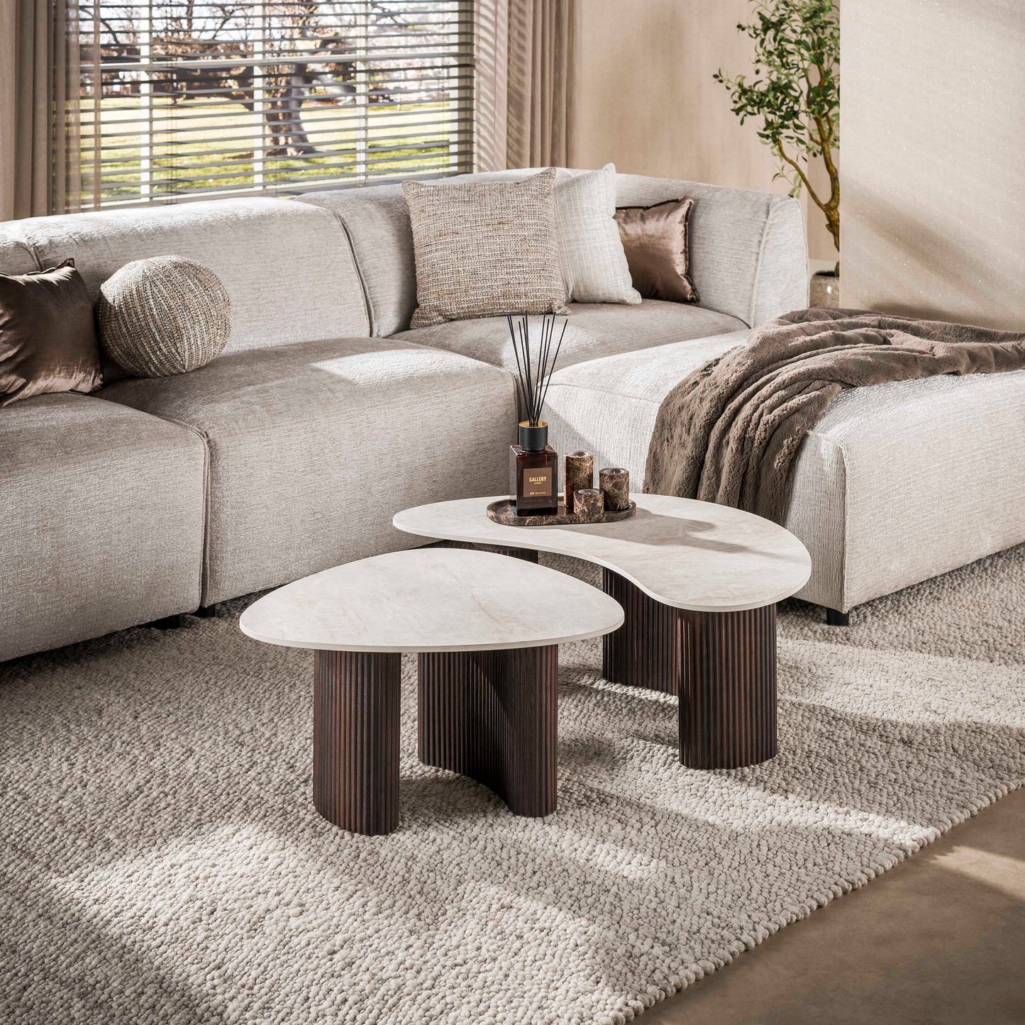 Couchtisch-Set CERAMO ONDA Organische Puzzle-Satztische mit Rillen-Gestell & Taj Mahal Keramik