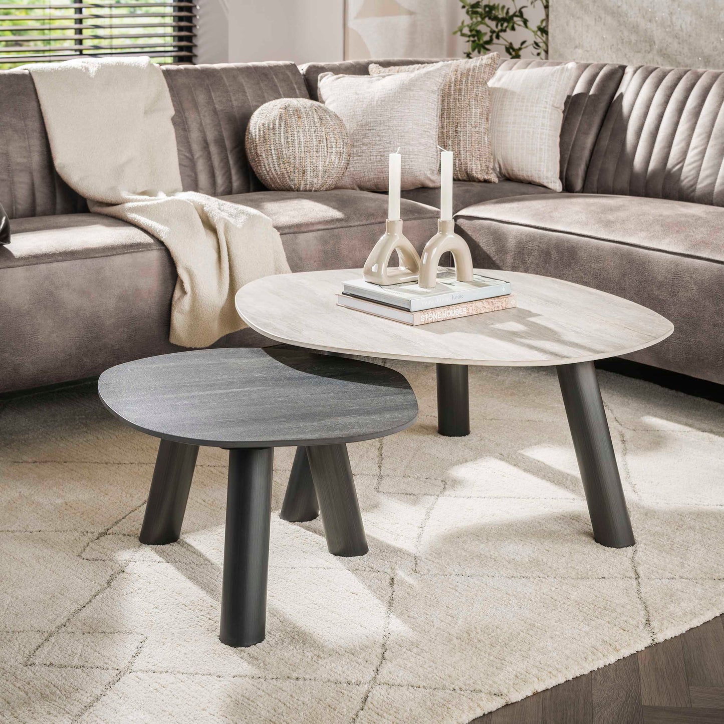 Couchtisch-Set TWIN BICOLORE GRANDE Organische Log-Satztische in 3D-Keramik (Grau & Anthrazit)