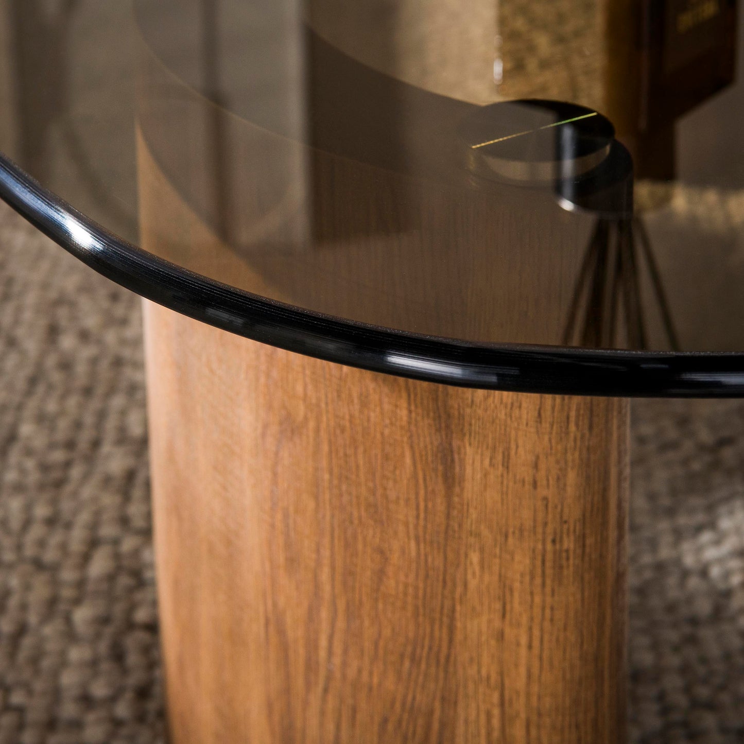 Couchtisch TINTO NUVOLA Organischer Nierentisch mit braunem Rauchglas & Eichenoptik