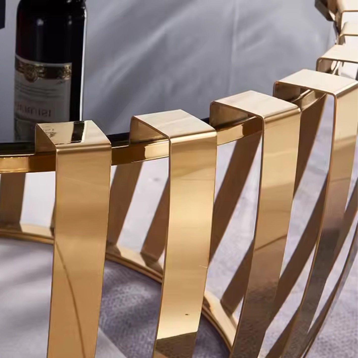 Couchtisch 2er Set in gold mit gehärtete Glasplatte