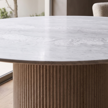 Esstisch LUNAR Runder Tisch mit geriffeltem Säulenfuß in Holzoptik und Tischplatte in Steinoptik 120 x 76 cm