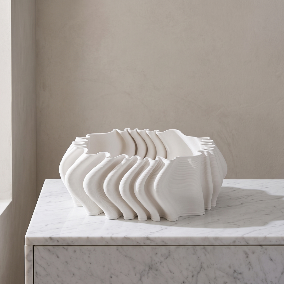 Design-Dekoschale ELLA Skulpturale Keramikschale mit 3D-Falten-Optik Ø27,5X11 CM