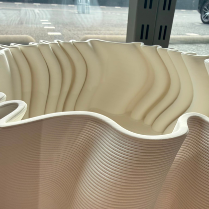 Design-Dekoschale ELLA Skulpturale Keramikschale mit 3D-Falten-Optik Ø27,5X11 CM